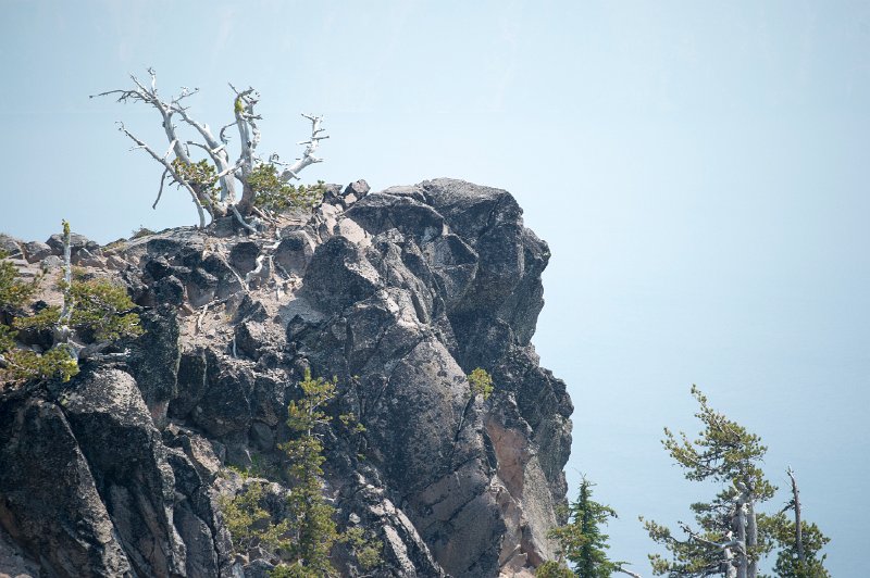 20150824_130021 D4S.jpg - "Face" on cliff, Crater Lake